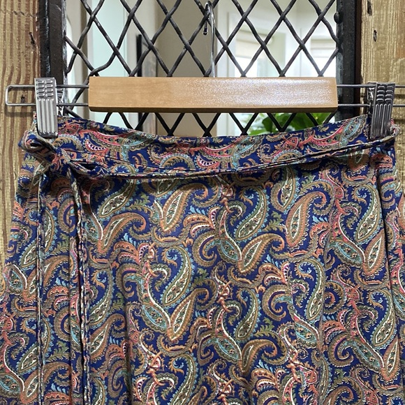 Vintage Paisley Wrap Skirt - Picture 4 of 4